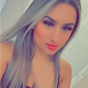 Meet your Posher, Dalia